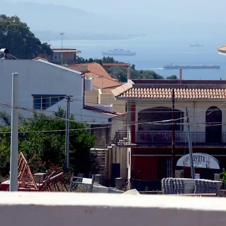 Couette-café Caffelletto - Papardo Messine